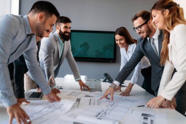 mimar ve iş adamları birlikte çalışma grubu