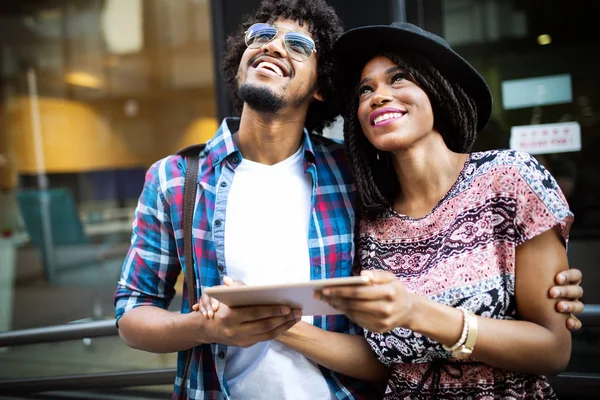 Paar Glück Spaß Konzept Schwarze Glückliche Junge Leute Die Sich — Stockfoto
