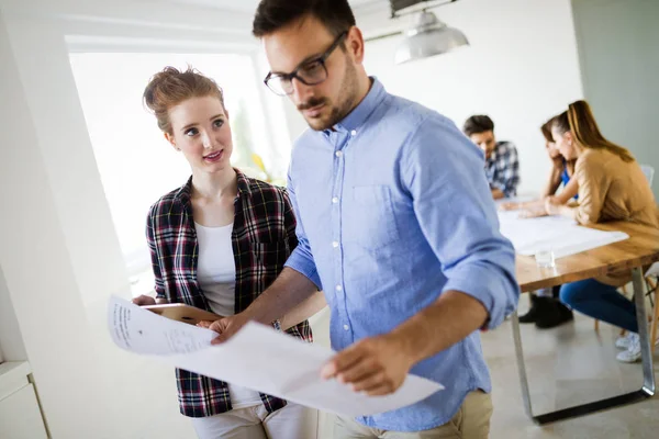 Startupteamwork Brainstorming Möteskoncept Människor Som Arbetar Projektet Tillsammans — Stockfoto