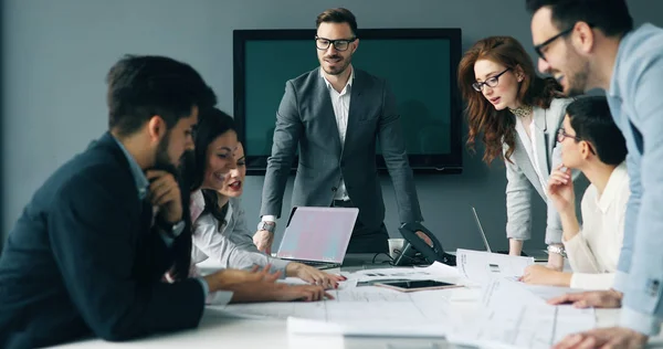 Erfolgreiche Unternehmer Und Geschäftsleute Die Ziele Erreichen — Stockfoto