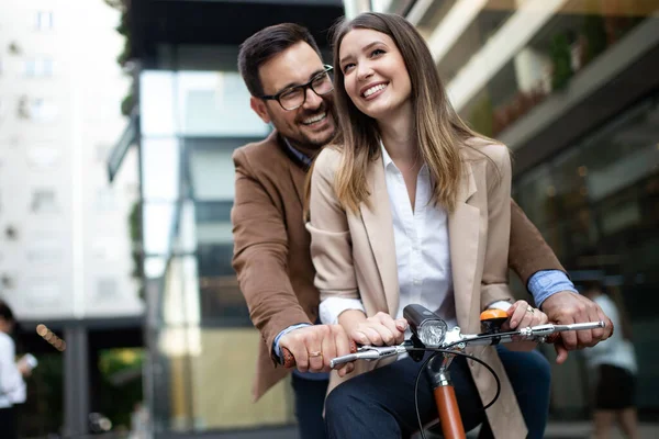 Young Happy Couple Enjoying City Dating — Stock Photo, Image