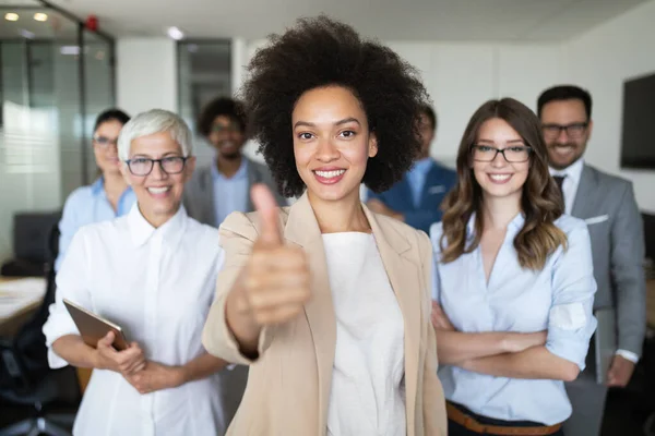 Erfolgreiche Unternehmer Und Geschäftsleute Erreichen Ziele — Stockfoto