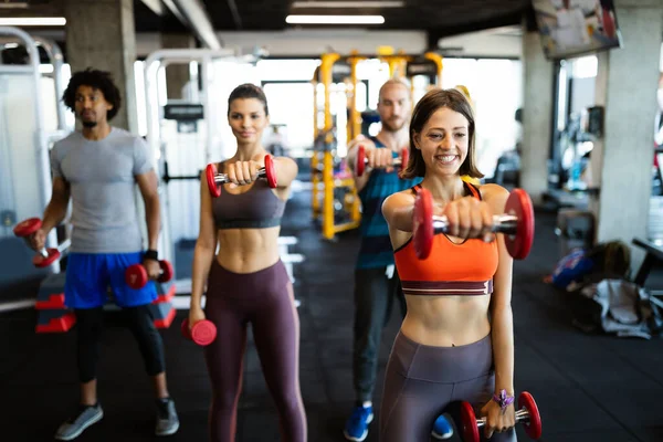 Happy Fit Pessoas Exercitando Exercitando Ginásio Para Manter Saudável Juntos — Fotografia de Stock