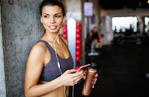 Mooie Fit Jonge Vrouwen Uit Werken Sportschool — Stockfoto