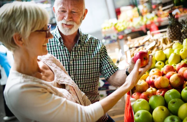 Portrait Beau Couple Personnes Âgées Faisant Shopping Marché — Photo