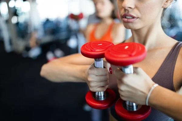 Entrenamiento Mujer Sana Forma Hermosa Gimnasio —  Fotos de Stock