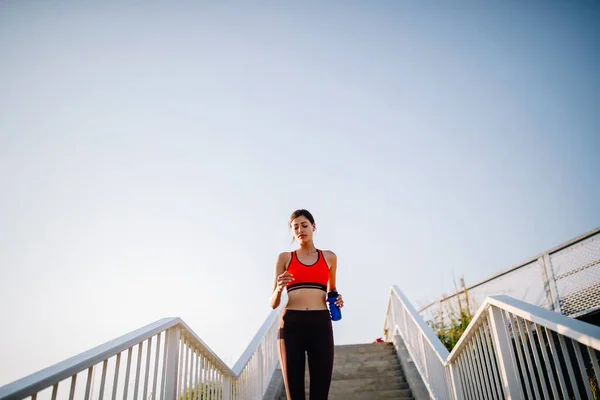 Jovem Feliz Bela Mulher Forma Exercitando Livre Viver Uma Vida — Fotografia de Stock