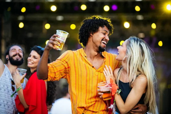 Diversidad Personas Amistad Fiesta Ocio Grupo Felicidad Concepto — Foto de Stock