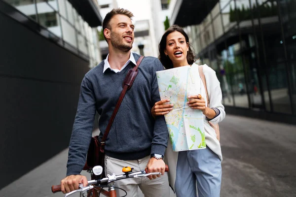 Glückliches Junges Touristenpaar Verliebt Gemeinsamen Urlaub — Stockfoto