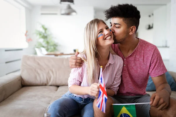 Couple Sports Entretainment Happiness Concept Happy Young Couple Cheering Home — Stock Photo, Image