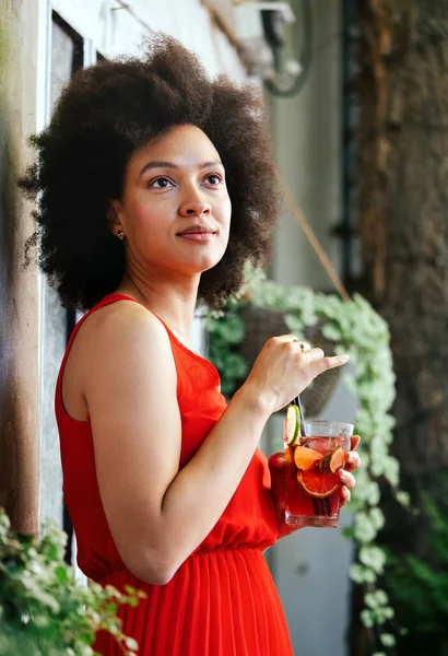 Estilo Vida Verano Retrato Moda Joven Mujer Negra Con Estilo — Foto de Stock