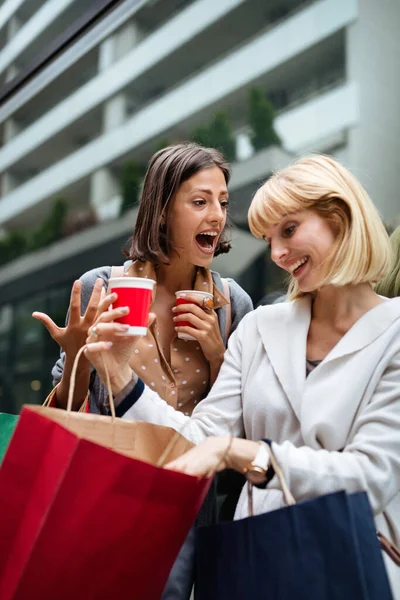 Beautiful Happy Women Shopping Bags Walking City Having Fun — Stock Photo, Image