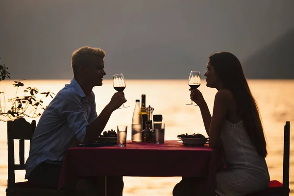 Couple Having Private Event Dinner Tropical Beach Sunset Time Honeymoon — Stock Photo, Image