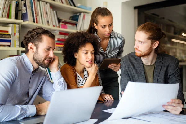 Portret Van Architecten Zakenmensen Gesprek Functie — Stockfoto