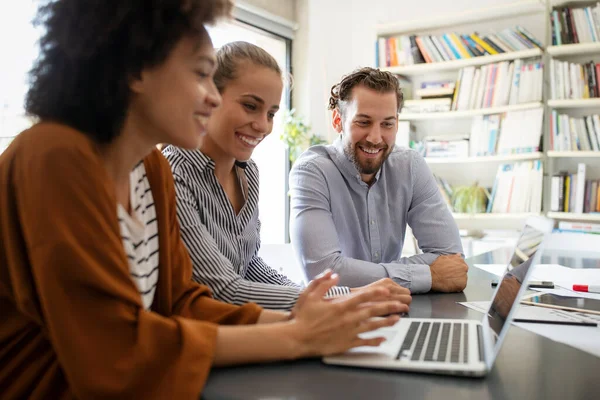 Empresa Sucesso Com Trabalhadores Felizes Conceito Escritório Trabalho Equipe Reunião — Fotografia de Stock