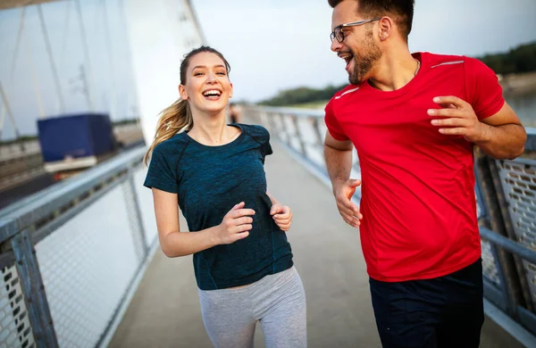 Early Morning Workout Happy Couple Running Bridge Living Healthy Lifestyle — Stock Photo, Image