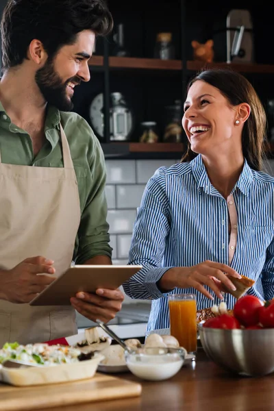 Paar Kocht Essen Liebe Glück Hobby Stil Konzept — Stockfoto