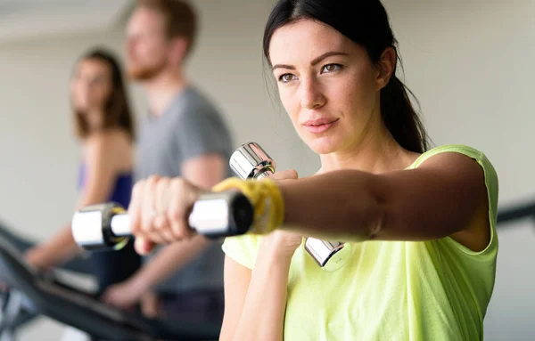 Chica Forma Feliz Ejercicio Fitness Interiores Gimnasio Fitness —  Fotos de Stock