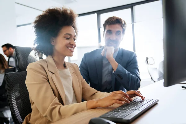 Ingenieros Software Personas Que Trabajan Proyectos Programación Empresa — Foto de Stock