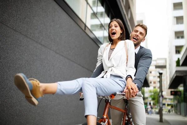 Beautiful Happy Young Couple Love Bicycle City Having Fun — Stock Photo, Image