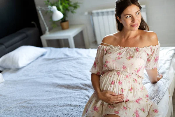 Happy Beautiful Pregnant Young Woman Waiting Child — Stock Photo, Image