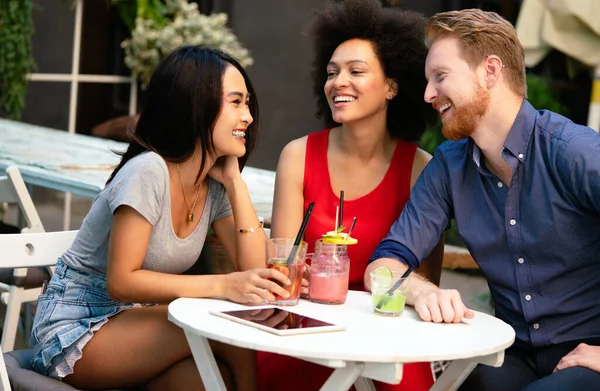 Diverse Group Happy Friends Having Fun Talking Smiling Cafe Outdoor — Stock Photo, Image