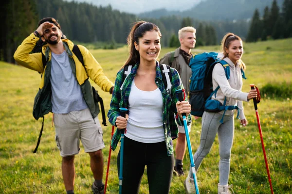 Backpacker Camping Turystyka Podróż Podróży Trekking Koncepcja — Zdjęcie stockowe