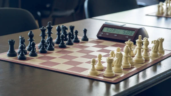 Schachfiguren Auf Dem Brett Vor Dem Schachturnier — Stockfoto