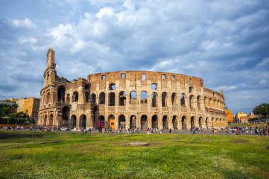 Roma, İtalya - 22.06.2018: Roma, İtalya, Colosseum. Roma Colosseum ana seyahat konumlar biridir.