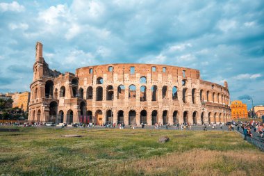 Roma, İtalya - 22.06.2018: Roma, İtalya, Colosseum. Roma Colosseum ana seyahat konumlar biridir.