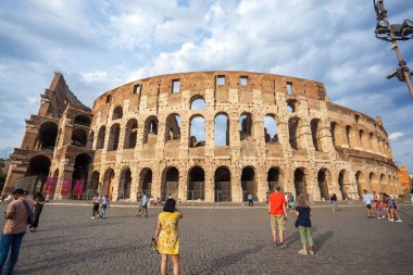 Roma, İtalya - 22.06.2018: Roma, İtalya, Colosseum. Roma Colosseum ana seyahat konumlar biridir.