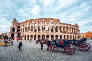 Roma, İtalya - 22.06.2018: Roma, İtalya, Colosseum. Roma Colosseum ana seyahat konumlar biridir.