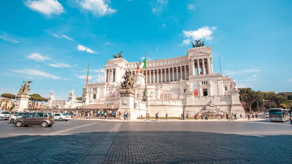 Rome, İtalya - 22.06.2018: Venedik Meydanı Roma ve Victor Emmanuel anıt.