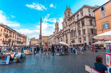 Rome, İtalya - 23.06.2018: Piazza Navona, Roma, ünlü çeşmesinin en güzel kareler.
