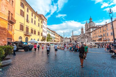Rome, İtalya - 23.06.2018: Piazza Navona, Roma, ünlü çeşmesinin en güzel kareler.
