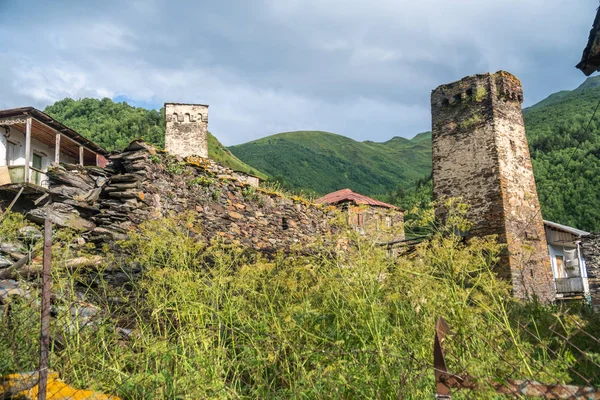 유럽에서 인구가 마을이다 코카서스 Upper Svaneti Unesco World Heritage Site — 스톡 사진