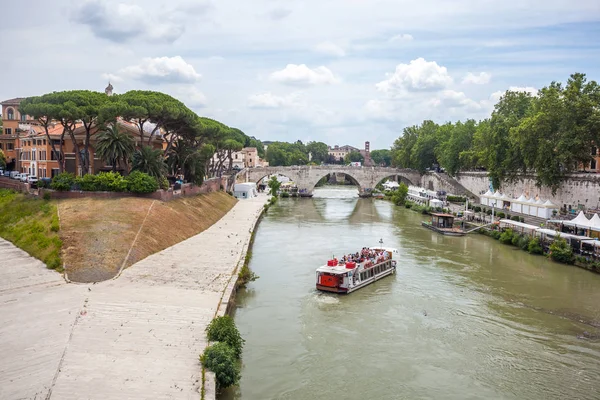 Ostrov Tiberina Isola Tiberina Řece Tiber Římě Itálie — Stock fotografie