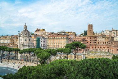 Trajan'ın sütun ve Trajan'ın Pazar, Roma, İtalya.