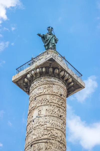 Rzym Włochy 2018 Marmurowa Kolumna Marka Aureliusza Plac Piazza Colonna — Zdjęcie stockowe