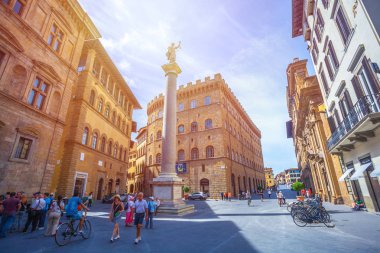 Florence, İtalya - 24.08.2018: eski Florence, sokaklarda.