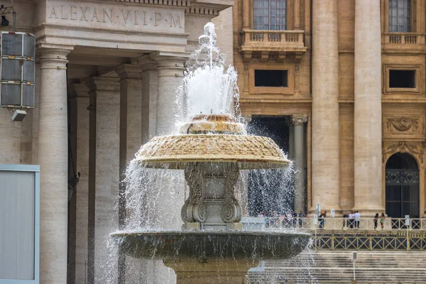 Roma Itália 2018 Vista Uma Fonte Cidade Vaticano — Fotografia de Stock