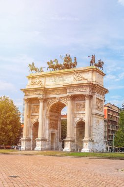 Barış kemer veya kapı Sempione Milano, Sempione Parkı yakınındaki.