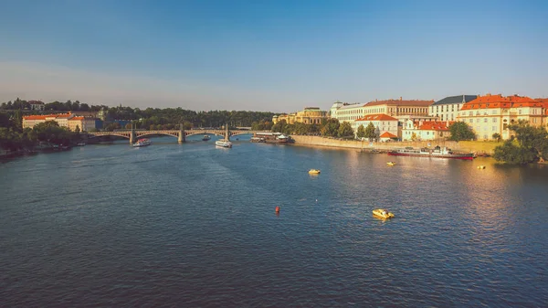 Vista Río Vitava Desde Puente Carlos Praga Hermoso Día Verano —  Fotos de Stock