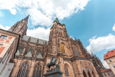 St. Vitus Katedrali Prag güzel yaz gün.