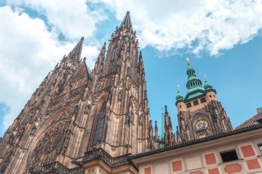 St. Vitus Katedrali Prag güzel yaz gün.