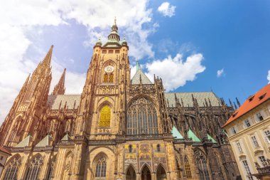 St. Vitus Katedrali Prag güzel yaz gün.