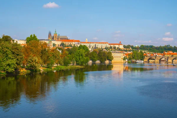 Blick Auf Die Prager Burg Und Den Veitsdom Von Der — Stockfoto