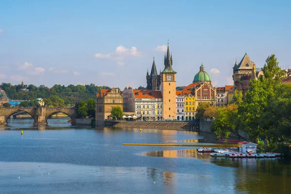 Fußgänger Nur Karlsbrücke Über Moldau Prag Tschechische Republik — Stockfoto