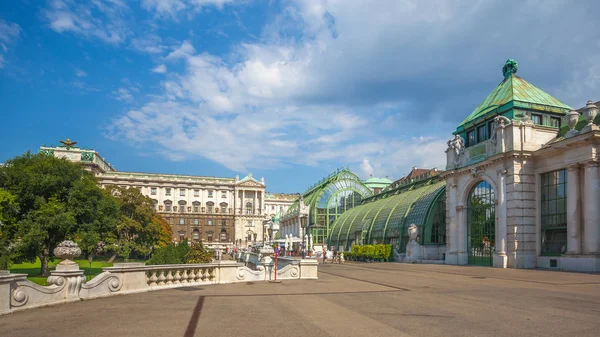 Utsidan Vienna Fjärilshuset Kejserliga Trädgården Schmetterlinghaus — Stockfoto