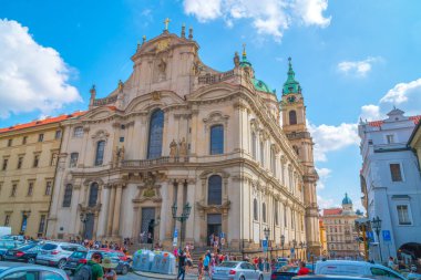 Prag'ın eski merkezi - Çek Cumhuriyeti'nin başkenti ve en büyük sokak görünümüne Prag, Çek Cumhuriyeti - 20.08.2018:.